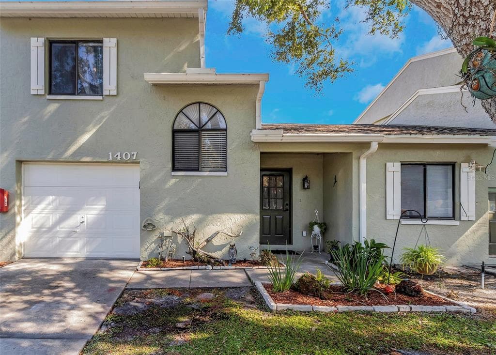 1407 ADAMS CIRCLE W - Interior/Exterior Photo 4 - LARGO, FL