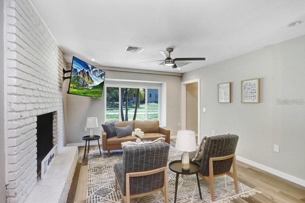 7208 N OLA AVENUE - Interior/Exterior Photo 5 - TAMPA, FL