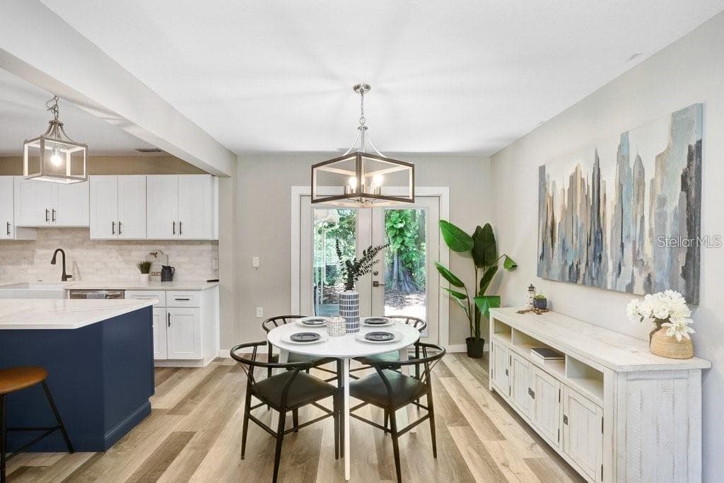 7208 N OLA AVENUE - Interior/Exterior Photo 4 - TAMPA, FL