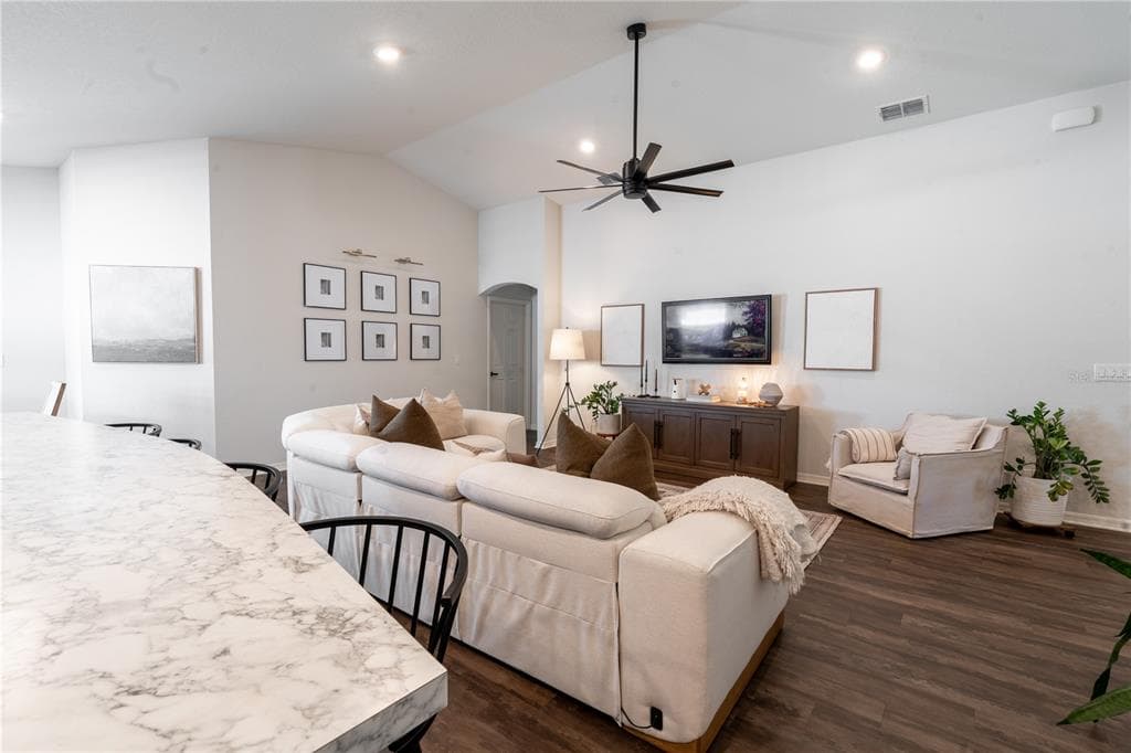 4428 REDING WAY - Interior/Exterior Photo 5 - LAKELAND, FL