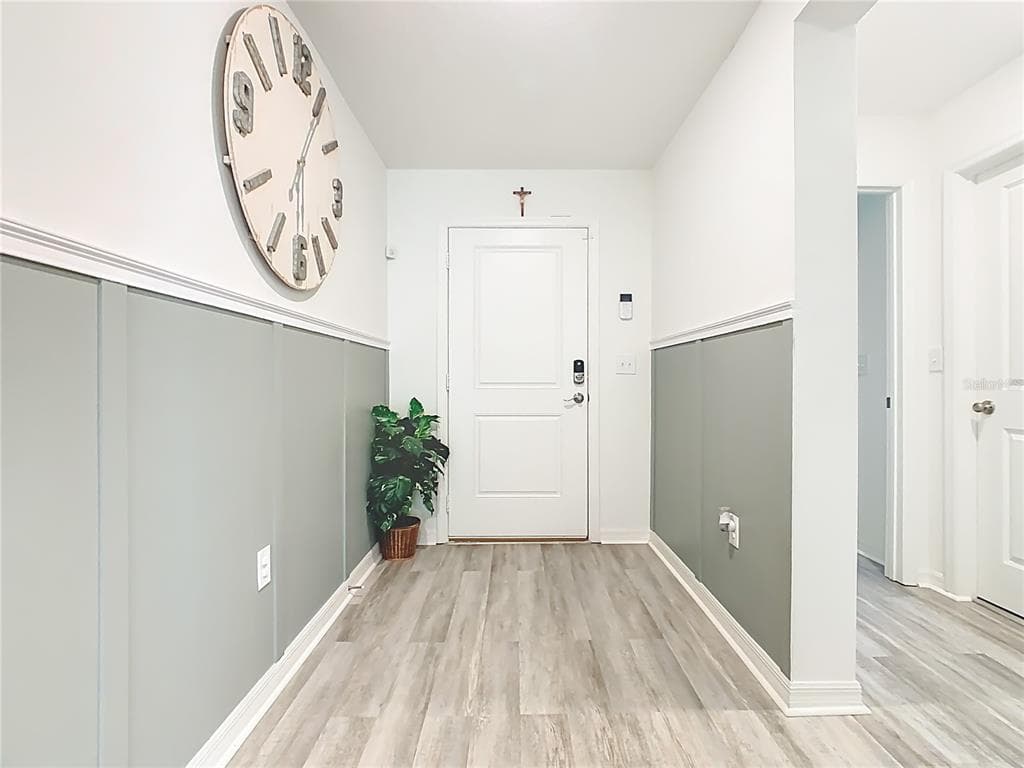 null - Interior/Exterior Photo 5 - DAVENPORT, FL