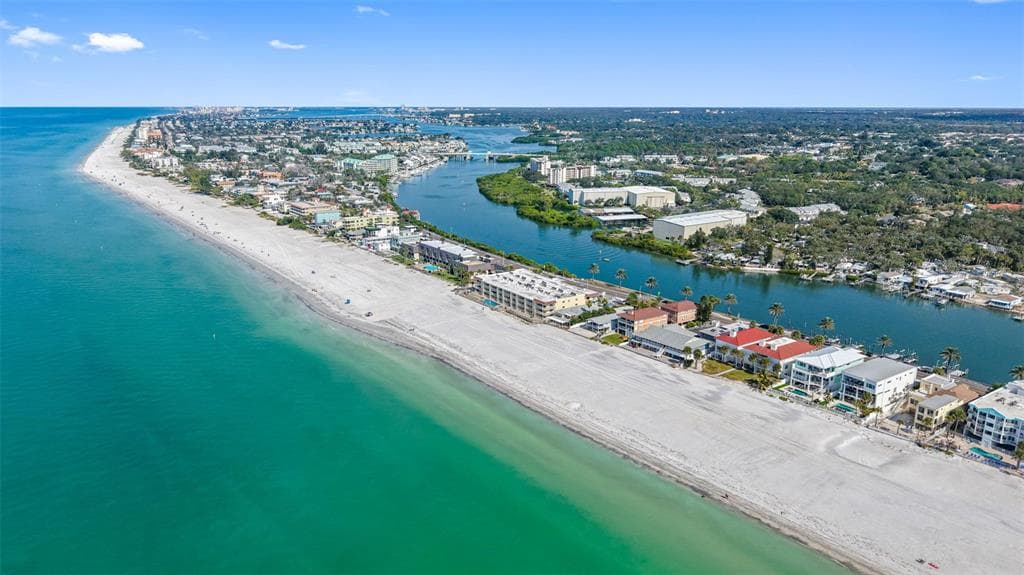 11315 SHIPWATCH LANE UNIT 1850 - Interior/Exterior Photo 3 - LARGO, FL