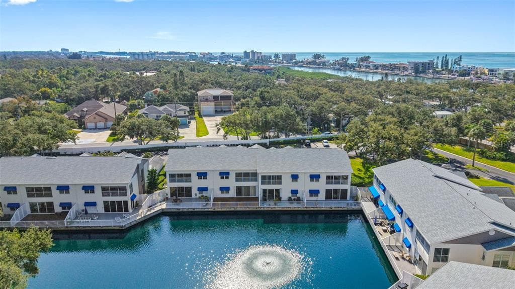 11315 SHIPWATCH LANE UNIT 1850 - Interior/Exterior Photo 5 - LARGO, FL