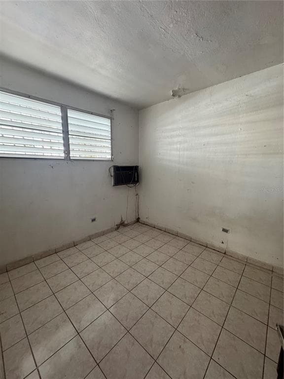 1685 C/ SANTA INÉS - Interior/Exterior Photo 2 - SAN JUAN, PR