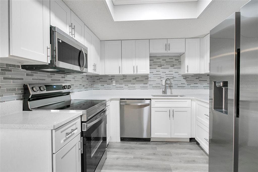 513 FAIRWAYS LANE UNIT B - Interior/Exterior Photo 2 - OCALA, FL