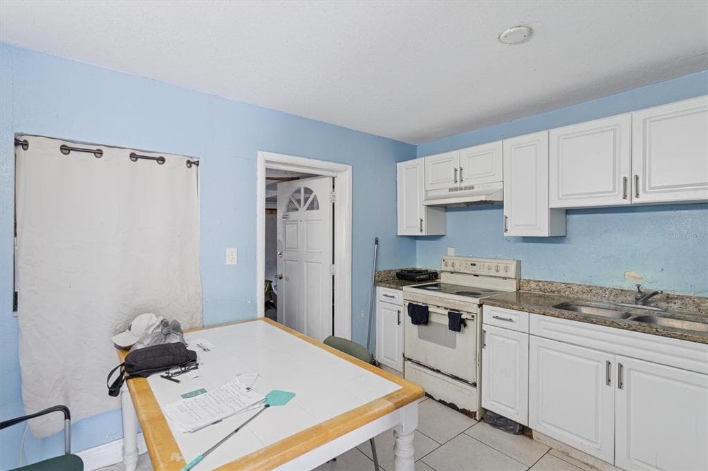 10003 N 24TH STREET - Interior/Exterior Photo 5 - TAMPA, FL