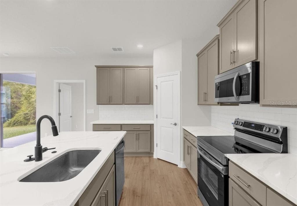 13990 SW 34TH TERRACE ROAD - Interior/Exterior Photo 3 - OCALA, FL