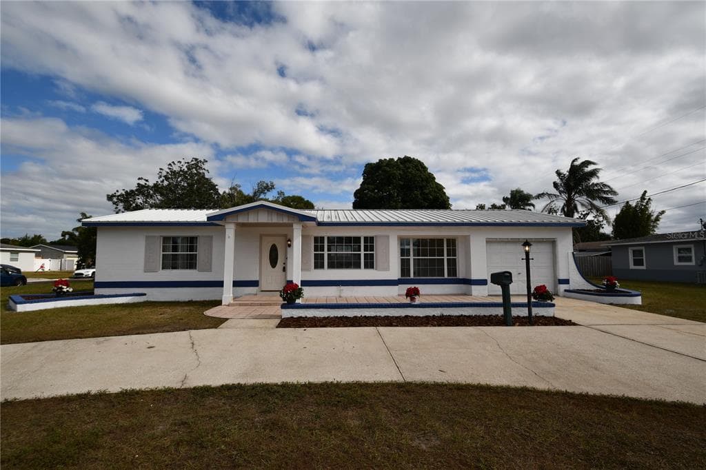 2255 LESLEE LAKE DRIVE N - ST PETERSBURG, FL - 2bd/1ba - $329,000