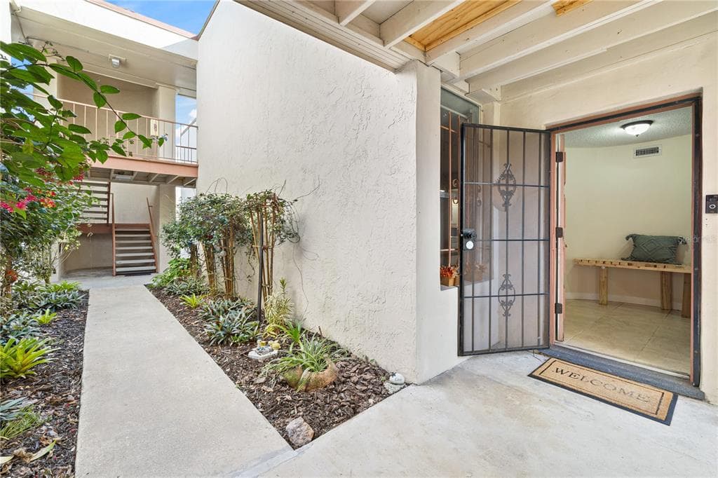 504 ORANGE DRIVE UNIT 11