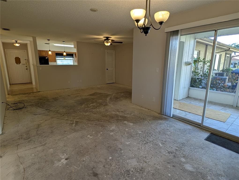 4567 SHOSHONE TRAIL UNIT 167 - Interior/Exterior Photo 5 - SARASOTA, FL