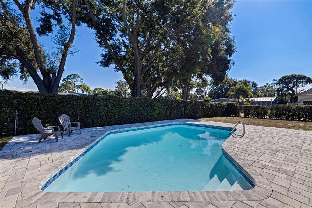 6550 20TH STREET S - Interior/Exterior Photo 2 - ST PETERSBURG, FL