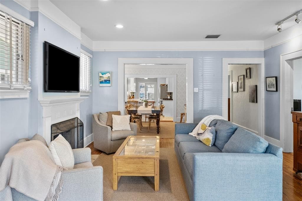 3009 W SAN RAFAEL STREET - Interior/Exterior Photo 3 - TAMPA, FL