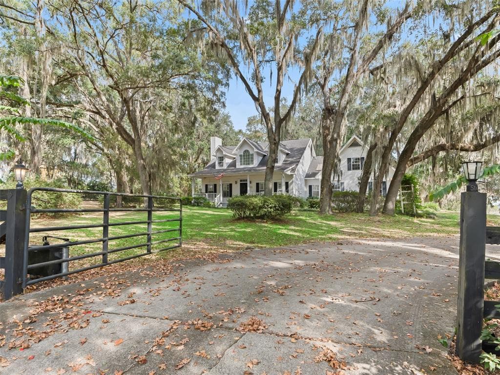 9951 NW HIGHWAY 225A - Interior/Exterior Photo 2 - OCALA, FL