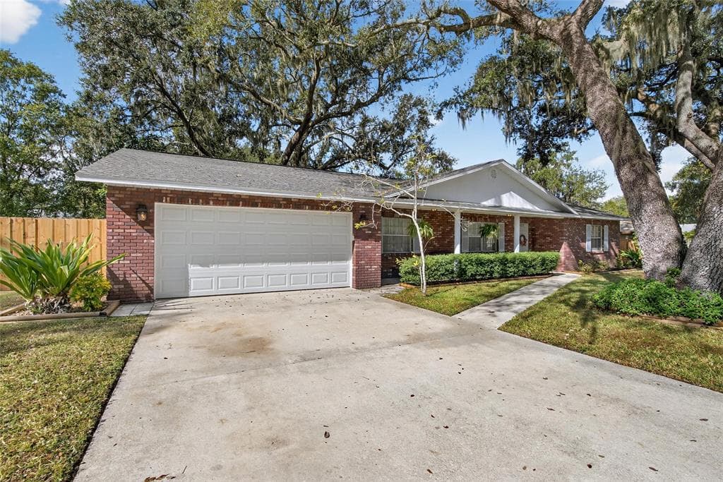 6211 ELM SQUARE W - Interior/Exterior Photo 5 - LAKELAND, FL