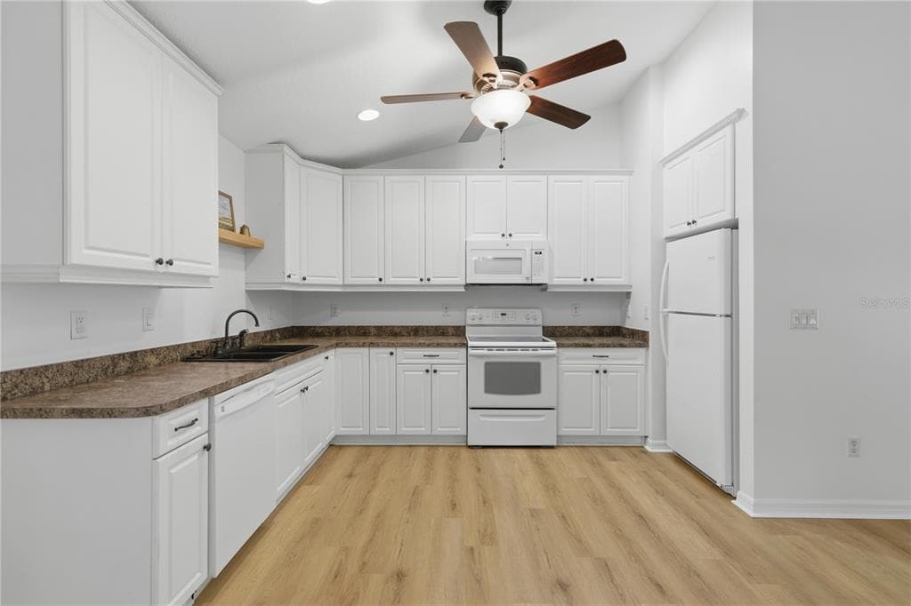 4660 SE 58TH PLACE - Interior/Exterior Photo 5 - OCALA, FL