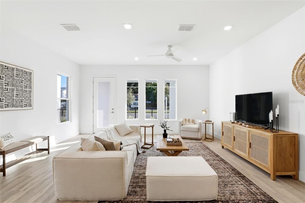 521 W PRINCETON STREET - Interior/Exterior Photo 4 - ORLANDO, FL