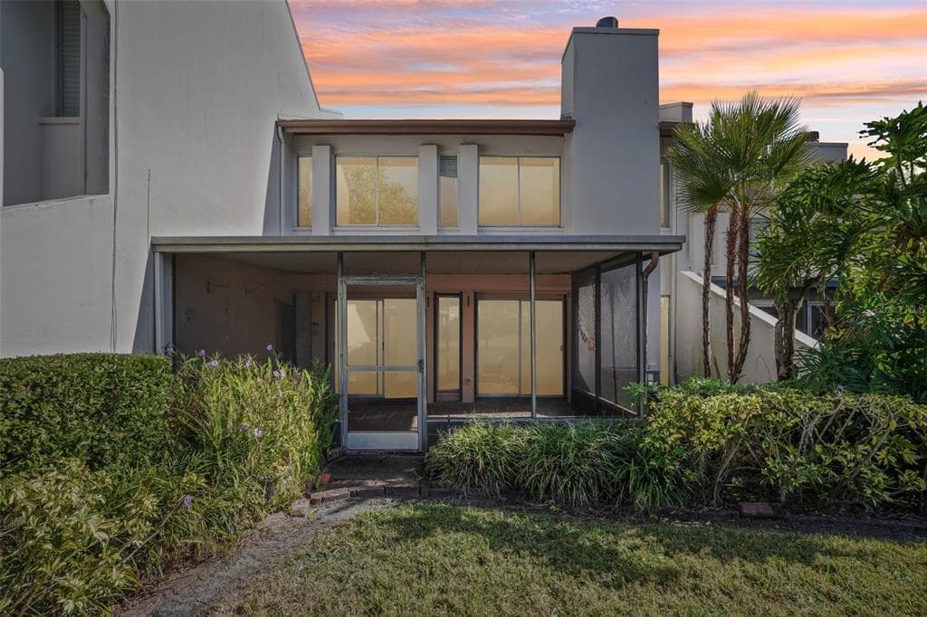 7501 CUMBERLAND ROAD UNIT 20 - Interior/Exterior Photo 2 - SEMINOLE, FL