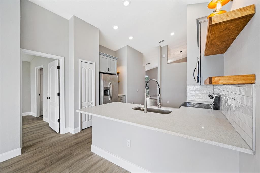 31218 BACLAN DRIVE - Interior/Exterior Photo 5 - WESLEY CHAPEL, FL