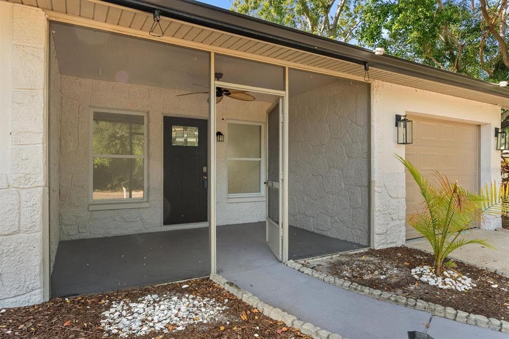 7490 LOCUST STREET NE - Interior/Exterior Photo 4 - ST PETERSBURG, FL