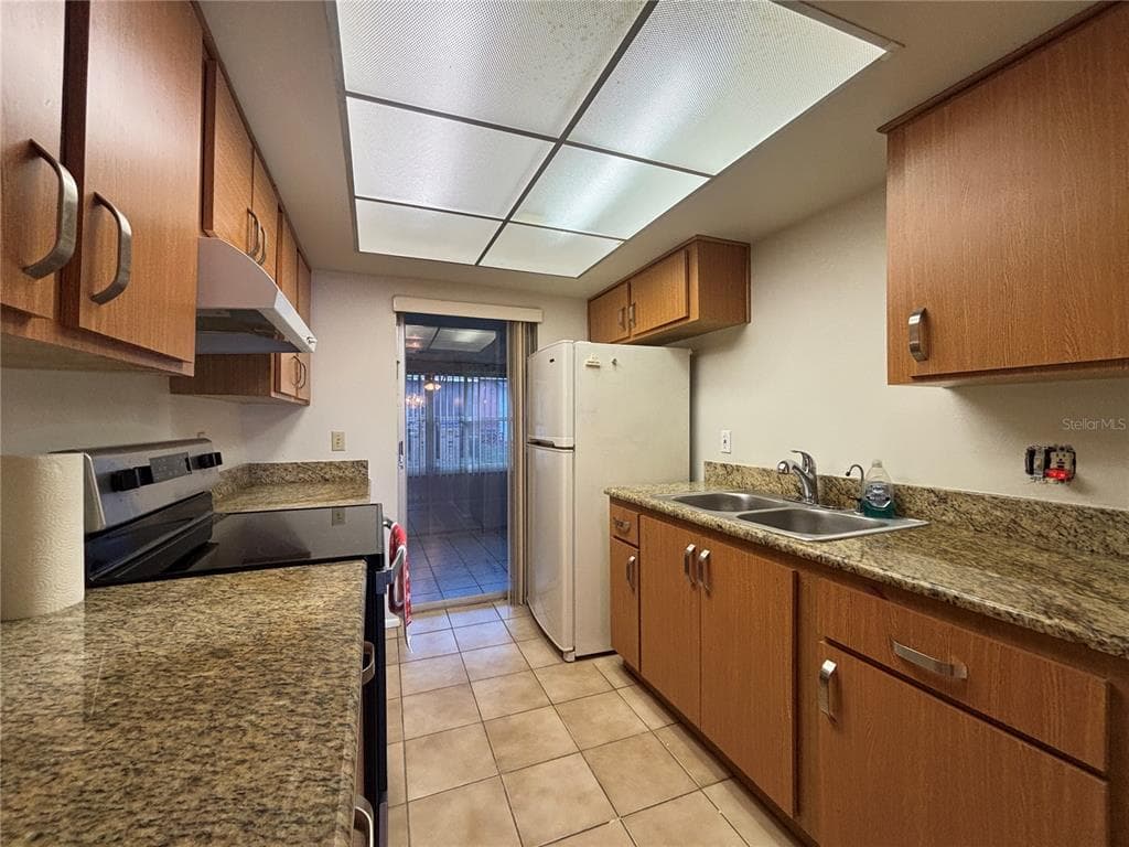 14 E LAS PALMAS WAY - Interior/Exterior Photo 5 - KISSIMMEE, FL