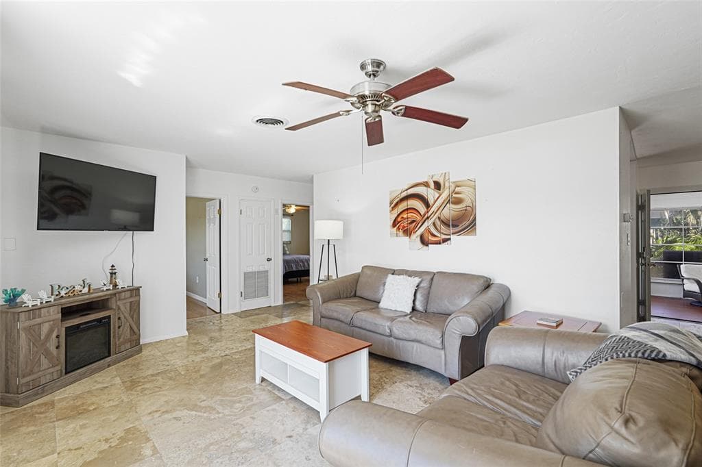 1309 NOKOMIS AVENUE S - Interior/Exterior Photo 5 - VENICE, FL