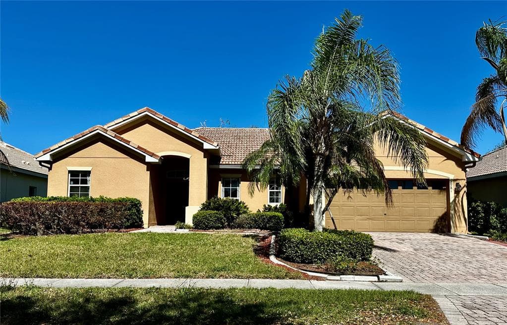 2981 WINDING TRAIL - 4bd/2ba - $315,000 - KISSIMMEE, FL