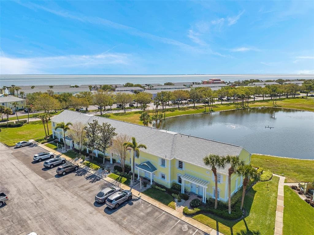 4766 SNOOK DRIVE SE - 2bd/2ba - $349,000 - ST PETERSBURG, FL