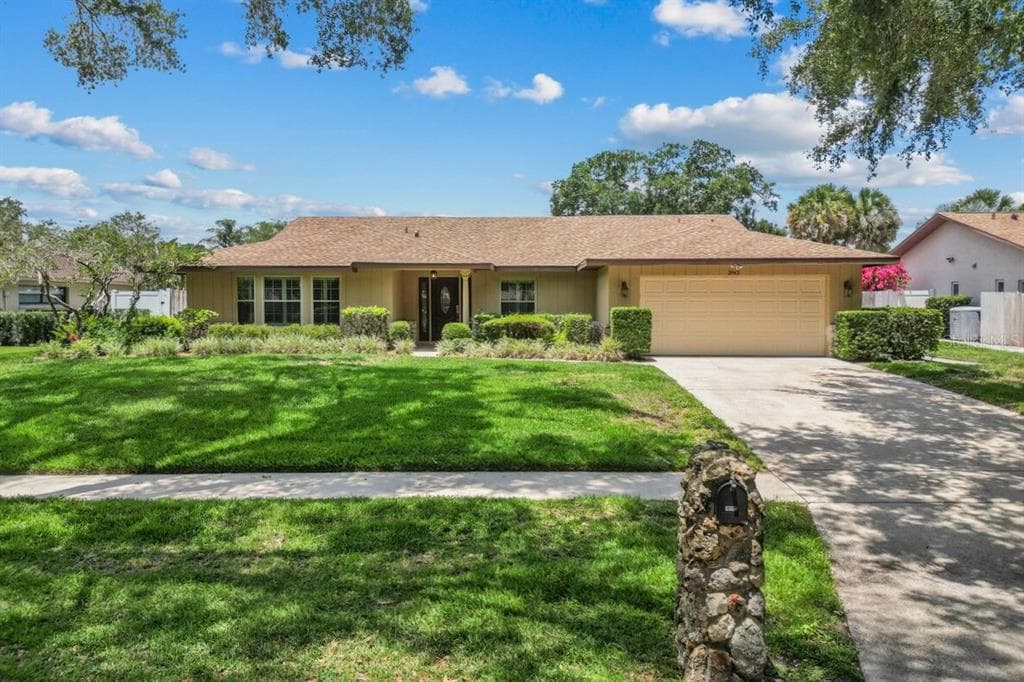 3942 ORANGE LAKE DRIVE - 4bd/3ba - $524,990 - ORLANDO, FL
