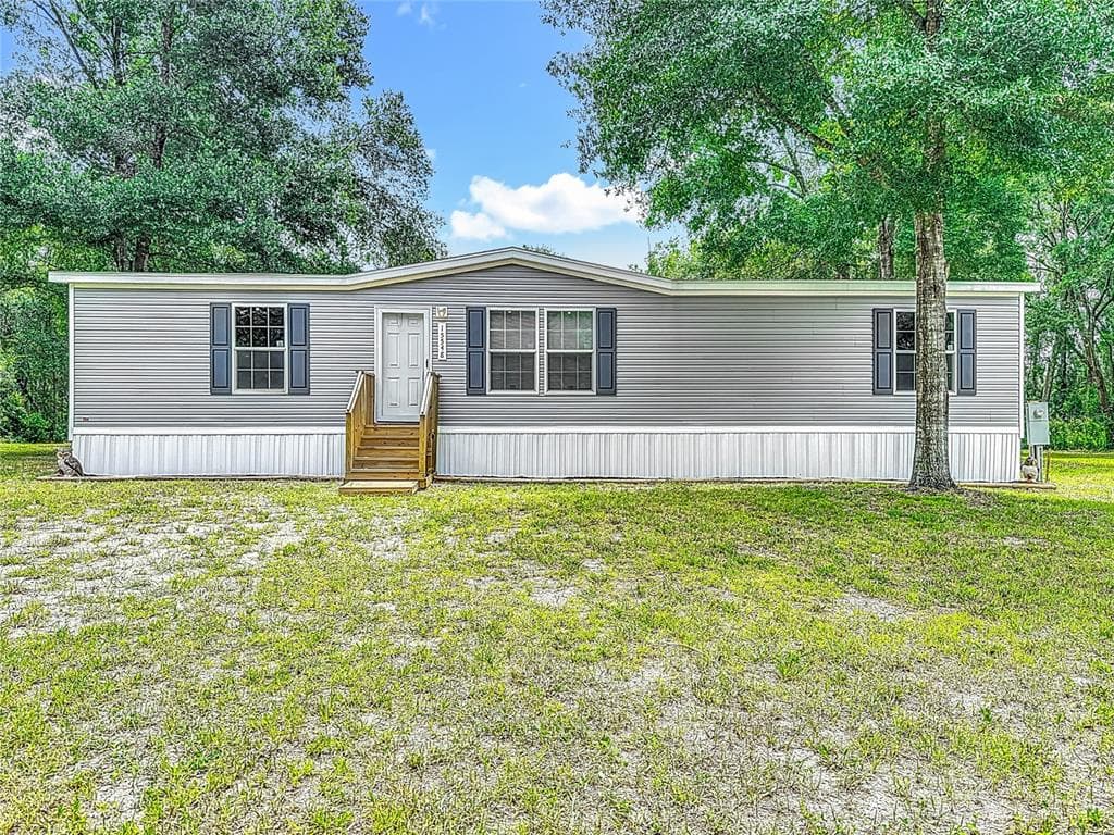 15548 ROCKINGHAM LANE - 3bd/2ba - $299,400 - SPRING HILL, FL