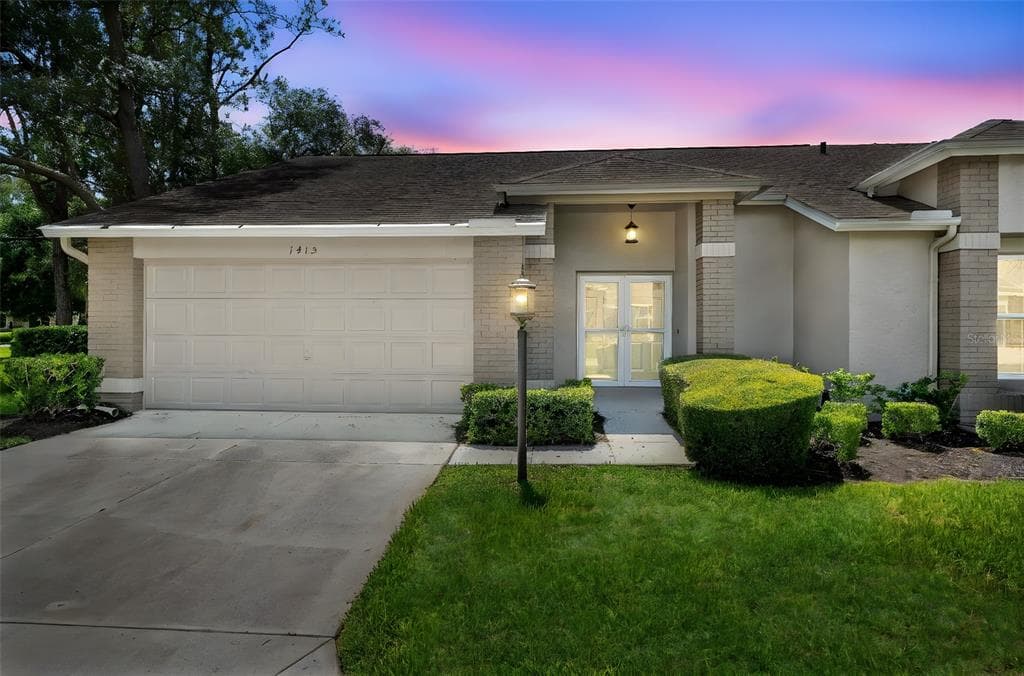 1415 PINEWOOD HILLS COURT - 2bd/2ba - $289,600 - SPRING HILL, FL