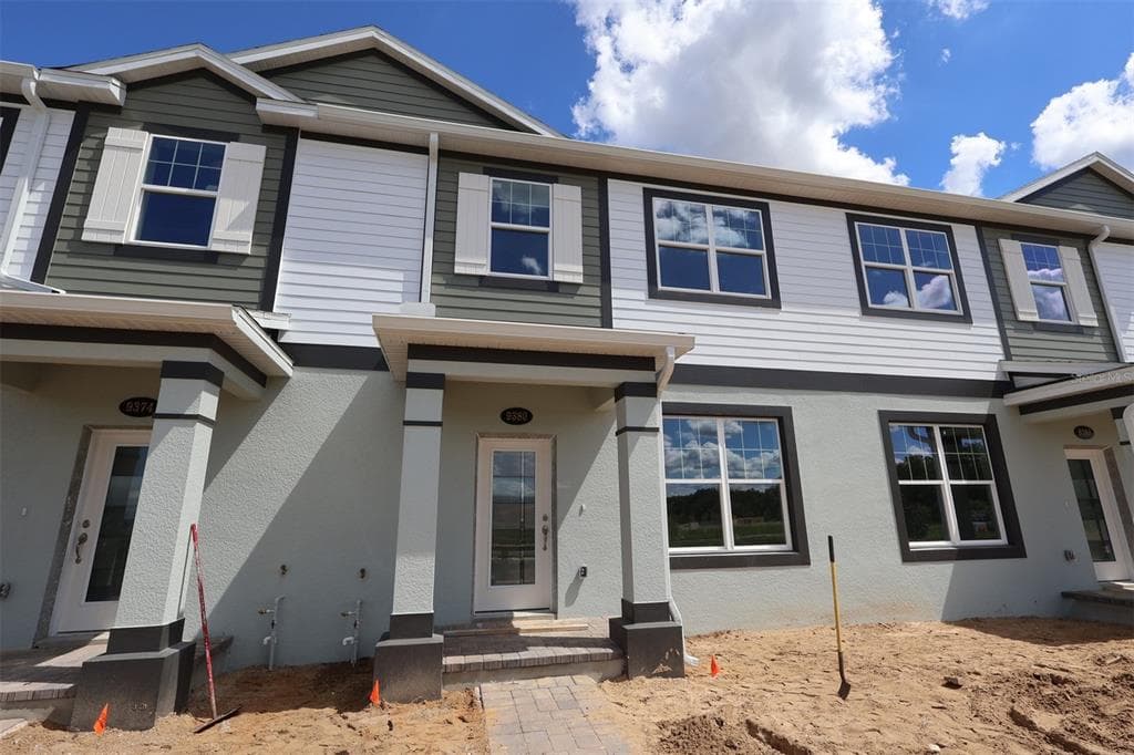 9380 BOLSHOI ALLEY - 3bd/3ba - $429,990 - WINTER GARDEN, FL