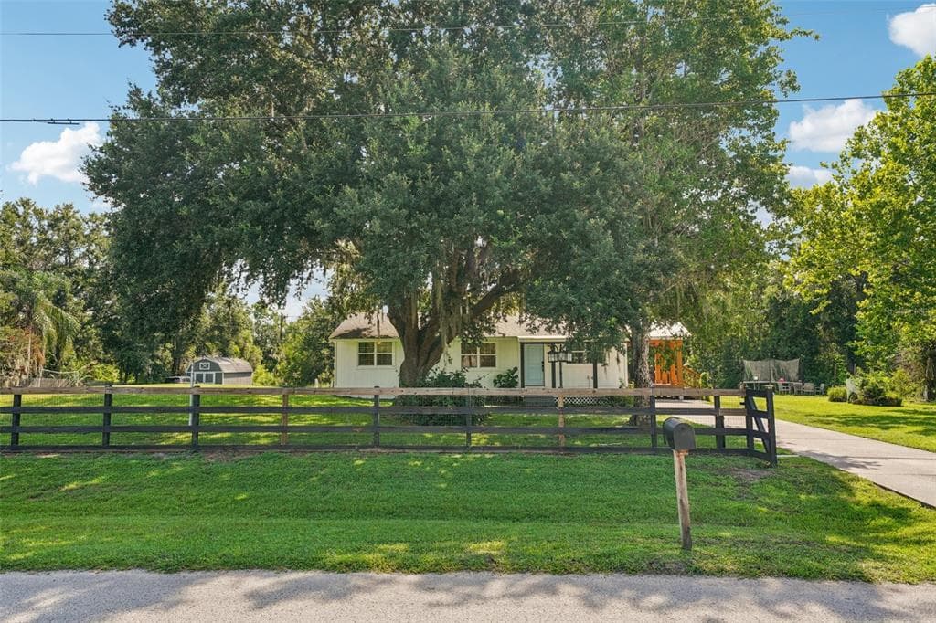 3628 FOXWOOD BOULEVARD - 3bd/1ba - $335,000 - WESLEY CHAPEL, FL