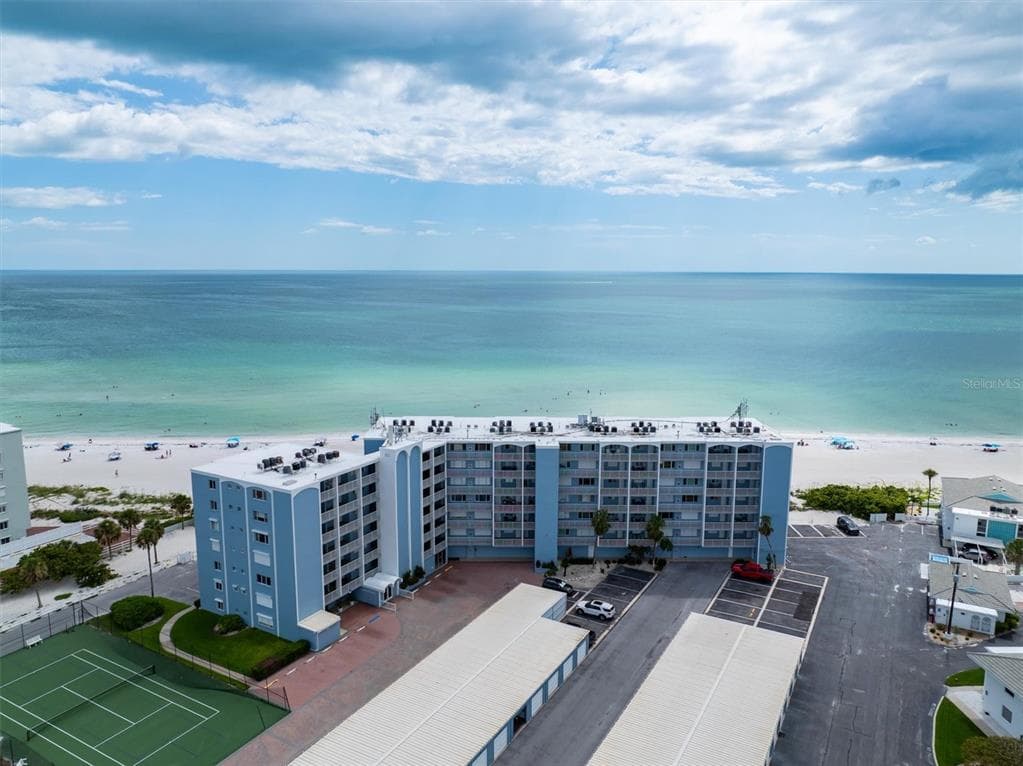 5300 GULF DRIVE UNIT 105 - 3bd/2ba - $1,325,000 - HOLMES BEACH, FL