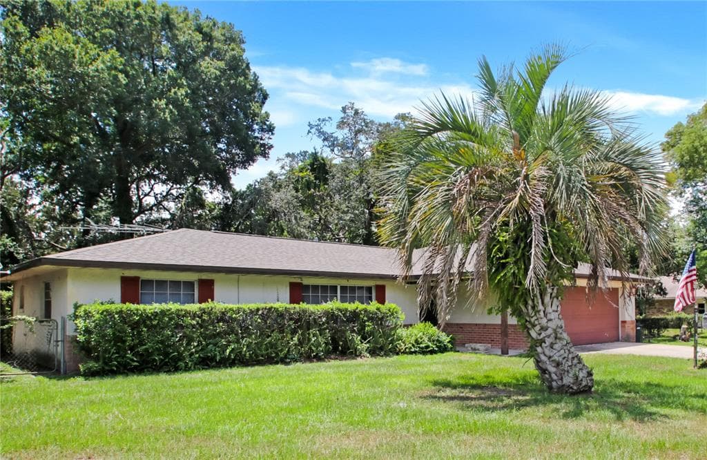 339 COLOMBA ROAD - 2bd/2ba - $280,000 - DEBARY, FL