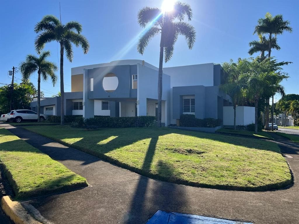 51 JAZMIN - 5bd/6ba - $1,475,000 - SAN JUAN, PR