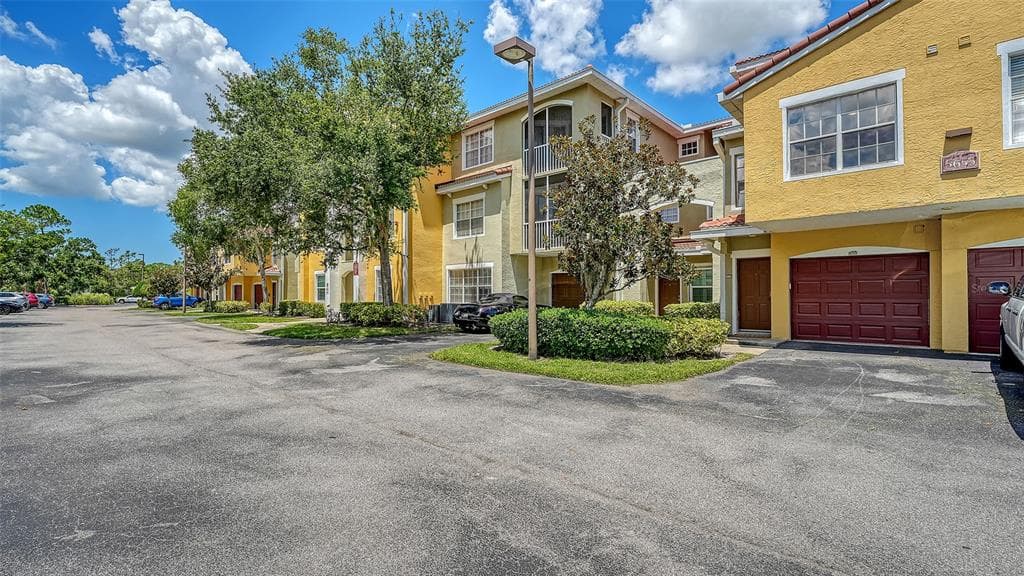 5655 BENTGRASS DRIVE UNIT 9-114 - 2bd/2ba - $285,000 - SARASOTA, FL