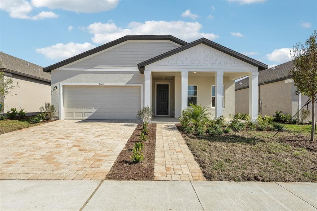 2549 BROADWING ST - 4bd/2ba - $449,990 - KISSIMMEE, FL