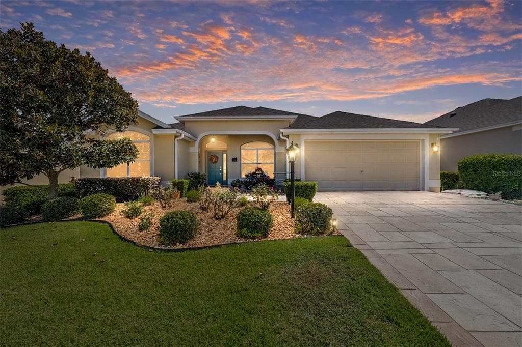 2739 MIDLAND TERRACE - 3bd/2ba - $514,900 - THE VILLAGES, FL