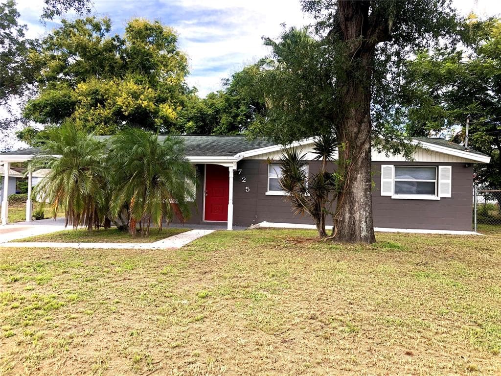 1725 BELLGROVE STREET - 3bd/1ba - $1,700 - LAKELAND, FL