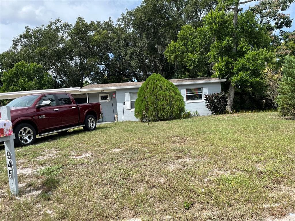 945 GOLDEN ISLE DRIVE - 2bd/1ba - $255,000 - MOUNT DORA, FL