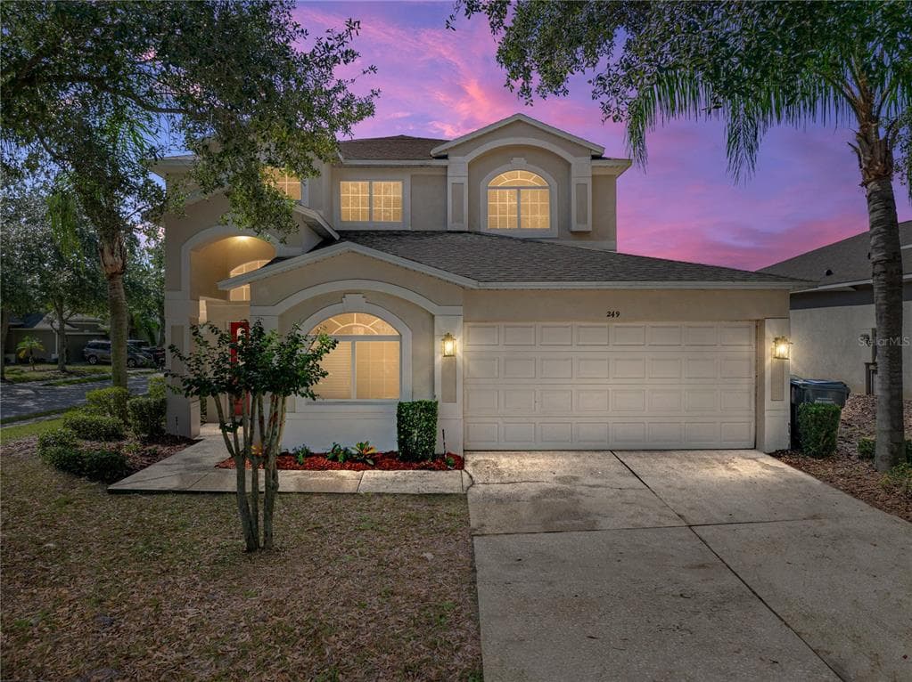 249 RICHMOND DRIVE - 5bd/3ba - $459,900 - DAVENPORT, FL