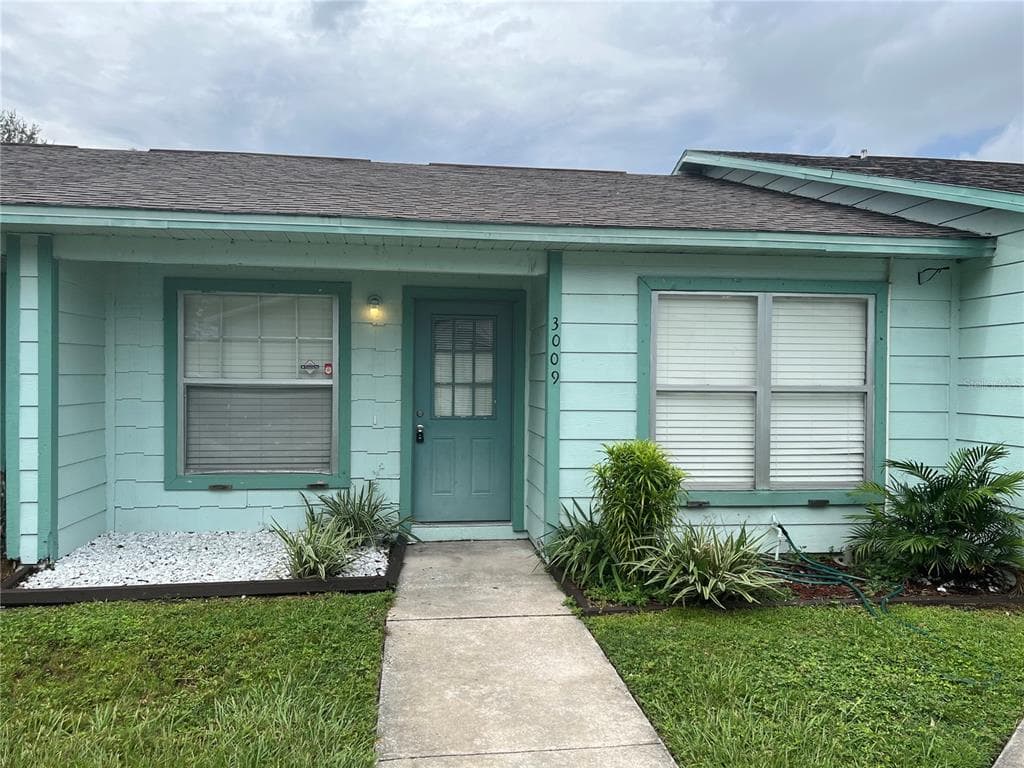 3009 WICKHAM AVENUE - 2bd/2ba - $205,000 - KISSIMMEE, FL