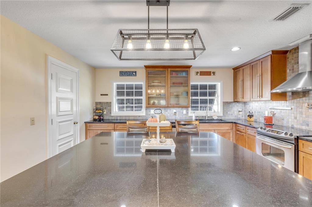 215 RANDLE AVENUE - Interior/Exterior Photo 4 - OAK HILL, FL