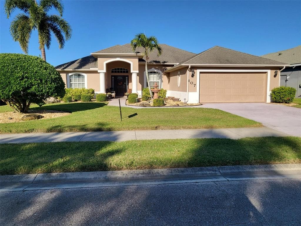 107 WADING BIRD DRIVE - 3bd/2ba - $465,000 - VENICE, FL