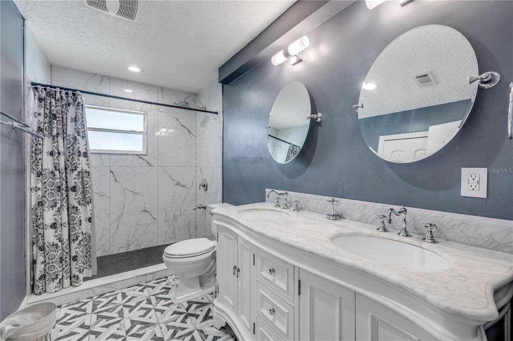 317 OAK HILL DRIVE - Interior/Exterior Photo 5 - ALTAMONTE SPRINGS, FL