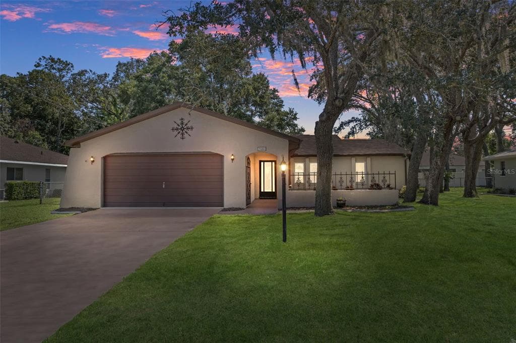 7606 LANDMARK DRIVE - 2bd/2ba - $284,900 - SPRING HILL, FL