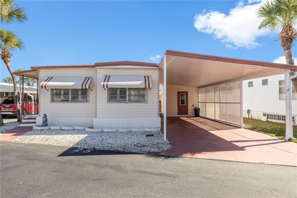 4851 W GANDY BOULEVARD UNIT B13L25 - 1bd/2ba - $129,900 - TAMPA, FL