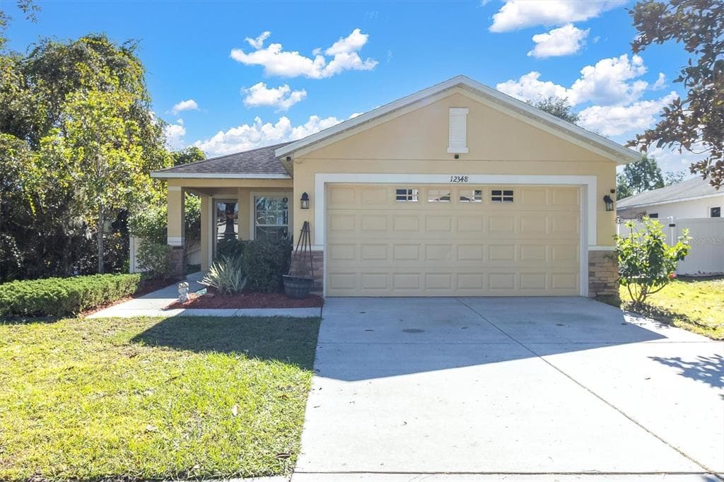 12348 FIELD POINT WAY - 3bd/2ba - $295,000 - SPRING HILL, FL