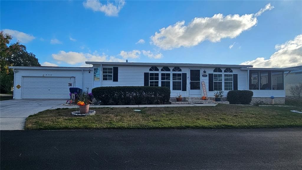 8210 BULL RUN DR - 3bd/2ba - $155,000 - NEW PORT RICHEY, FL