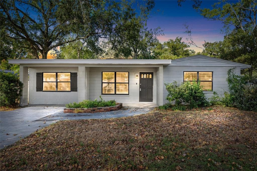 11720 N EDISON AVENUE - 3bd/2ba - $419,000 - TAMPA, FL